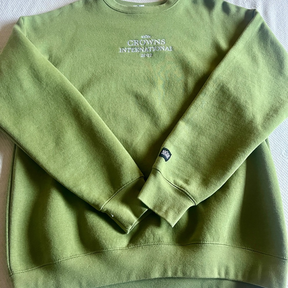 CROWNS GUAM Green Crewneck Sweater